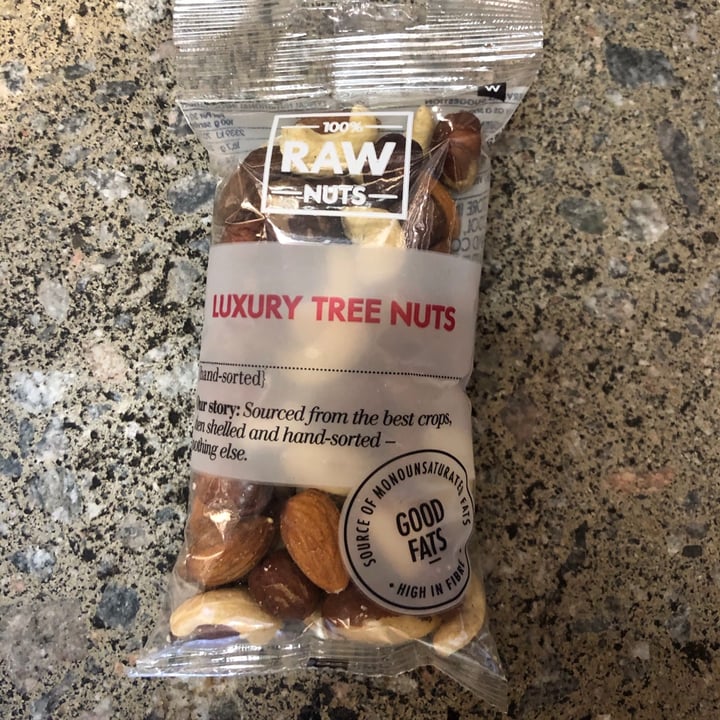 photo of Woolworths Food Luxury tree nuts shared by @plantpoweredpayalla on  23 Oct 2020 - review