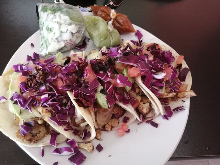 photo of Vegan Eats Tacos De Coliflor shared by @aracelyah on  23 Feb 2020 - review