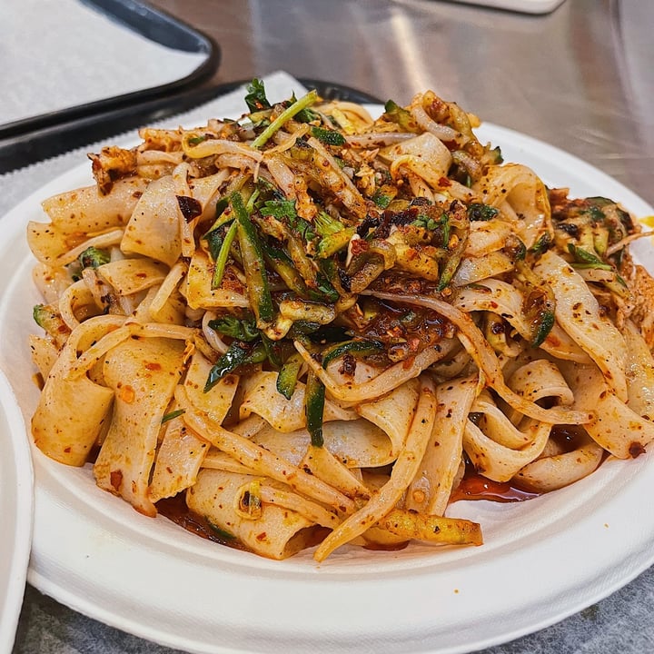 review photo of Xi'an Famous Foods 西安名吃 Stir-Fried Liang Pi "Cold-Skin Noodles" shared by @arunnersfuel on 18 Oct 2021 - review
