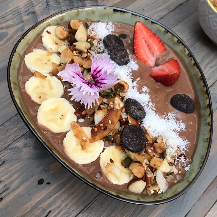 photo of Valeo Wholefoods Cafe Chocolate Protein Bowl shared by @jessidon on  01 Jun 2020 - review