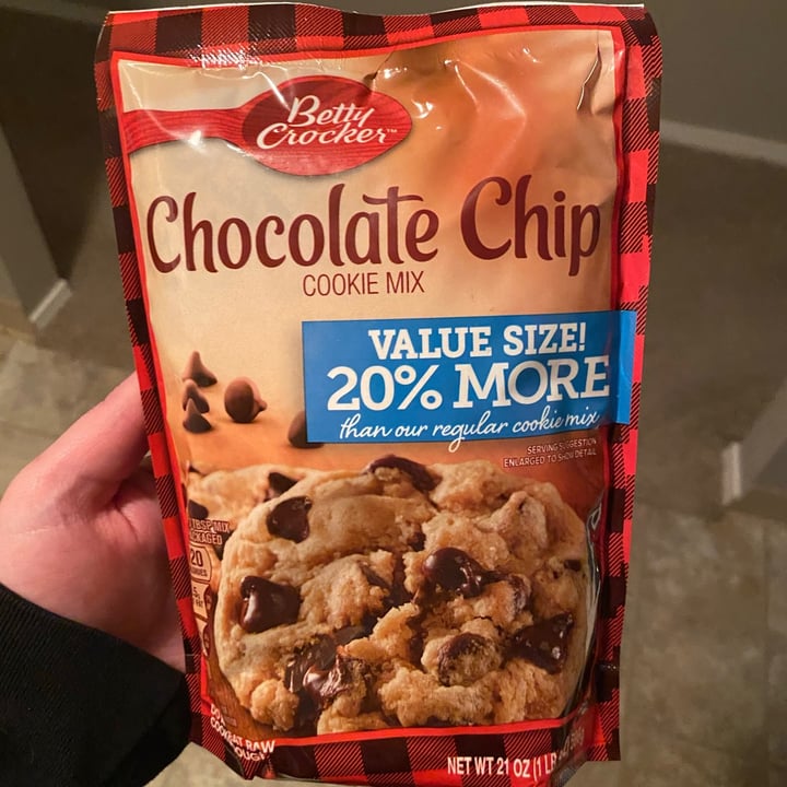 photo of Betty Crocker Chocolate Chip Cookie Mix shared by @gothyvegan on  02 Dec 2020 - review