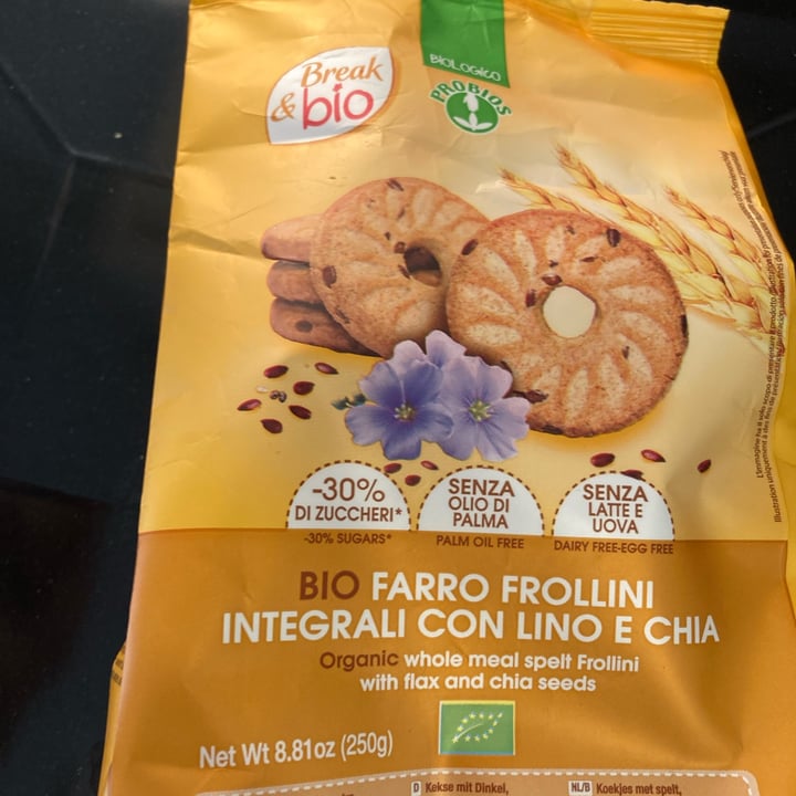 review photo of La Via Del Grano Bio farro frollìni integrali con Lino e chia shared by @chiaraaaaaaaaaaaaa on 27 Mar 2022 - review