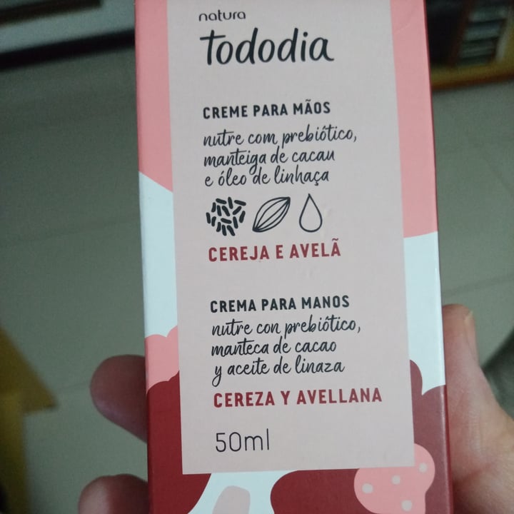 review photo of Natura Creme para as Mãos Cereja e Avelã shared by @zuleicagadotti on 08 May 2022 - review