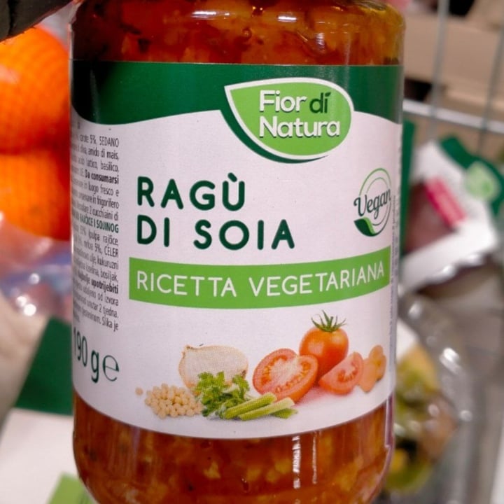 photo of Fior di Natura Ragù di soia shared by @giovegan90 on  10 Mar 2022 - review