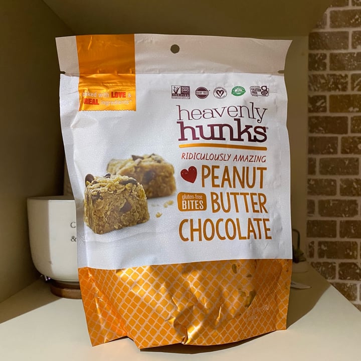 photo of Heavenly Hunks Peanut Butter Chocolate shared by @yarilovezzucchini on  07 Oct 2022 - review