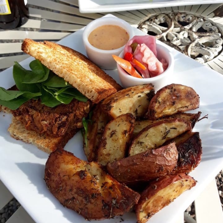 review photo of Garden Cafe Woodstock Red Bean Sweet Potato Rice Burger shared by @irlmonkey on 25 Sep 2019 - review