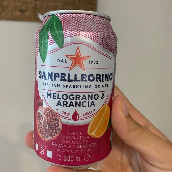 photo of S.Pellegrino naranja y granada shared by @eatingwlore on  15 Aug 2021 - review