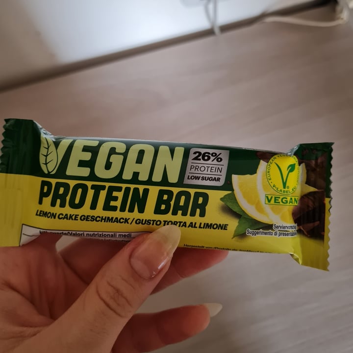 photo of Vega protein  bar Lemon Cake Geschmack shared by @elire on  09 Jun 2022 - review