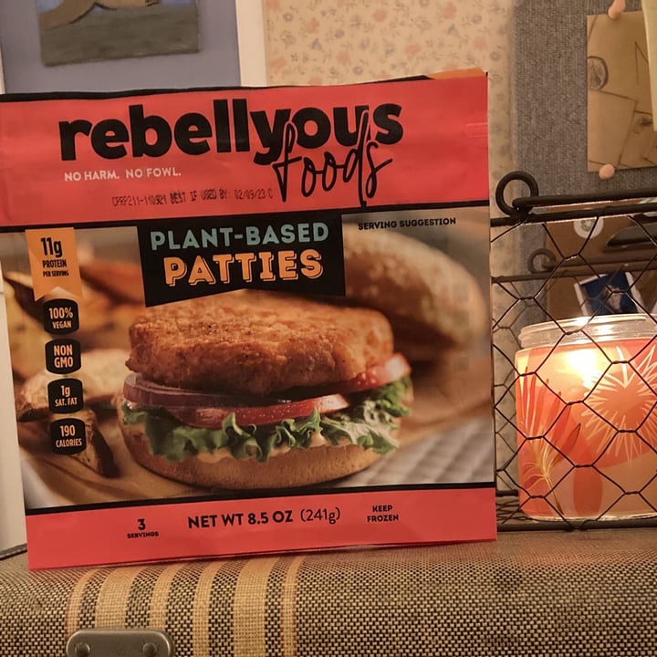 photo of Rebellyous Foods Plant-based Patties shared by @mmstratmann-kirmsse on  23 Apr 2022 - review