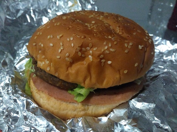 photo of La Garnacha Azul V Burger shared by @akgonzd on  21 Dec 2019 - review