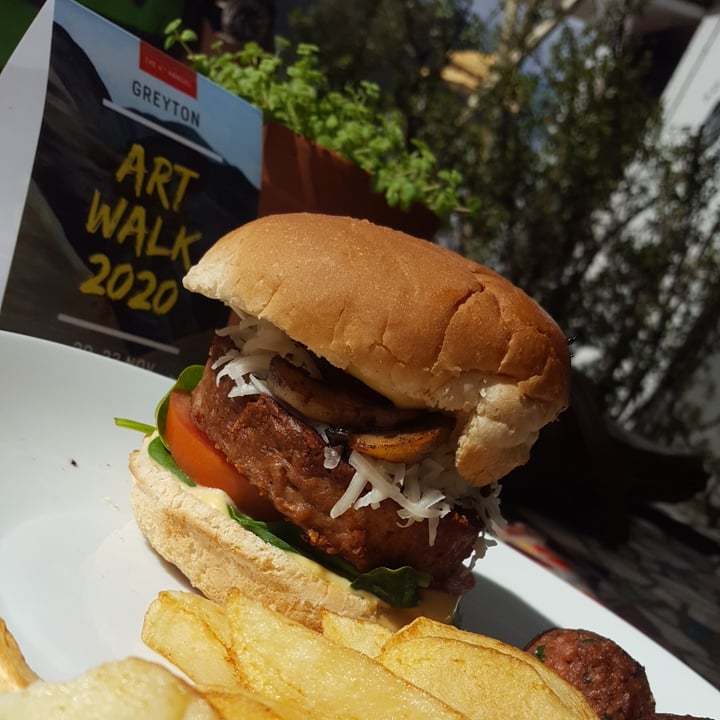 photo of Pure Café Beyond Burger shared by @lizadewet on  05 Oct 2020 - review