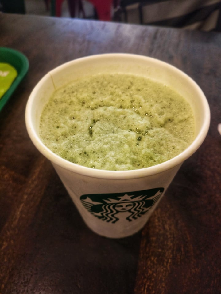 review photo of Starbucks Coffee Matcha Frappuccino shared by @daisy on 09 Jun 2018 - review