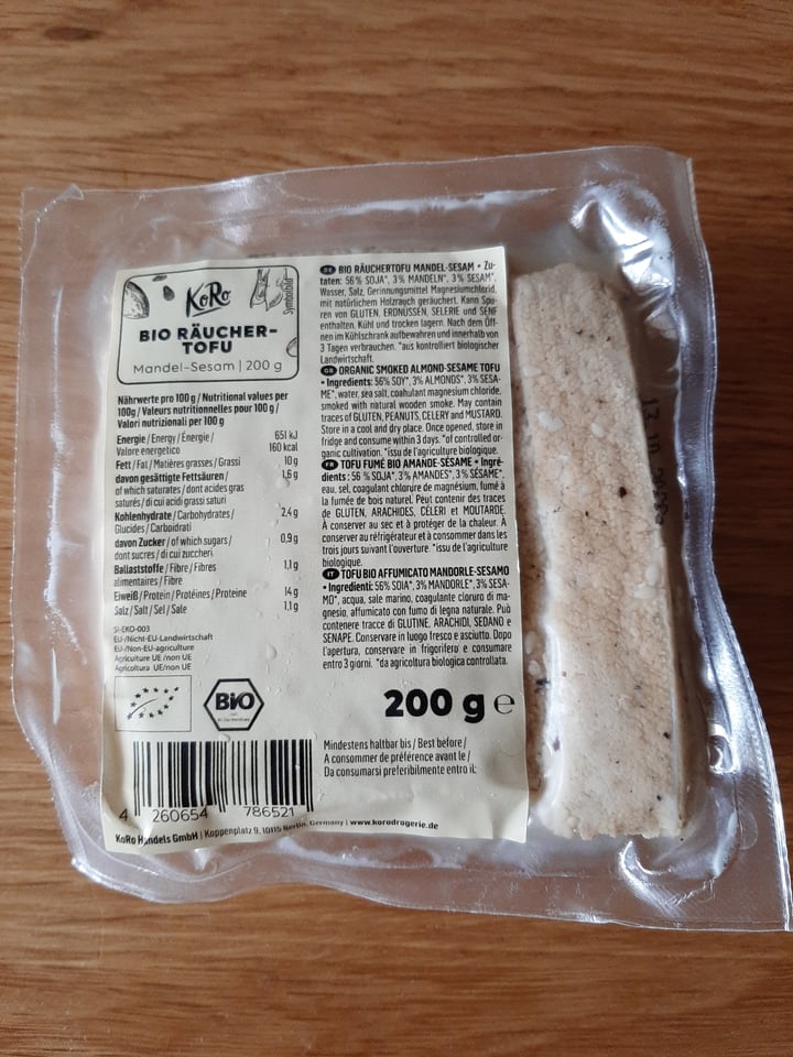 photo of Koro Tofu affumicato con sesamo e mandorle shared by @emanuela81 on  14 Apr 2022 - review