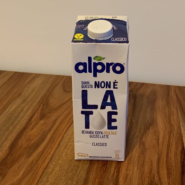 review photo of Alpro Shhh...Questo Non è Latte (CLASSICO) shared by @ischarotate on 11 Nov 2022 - review