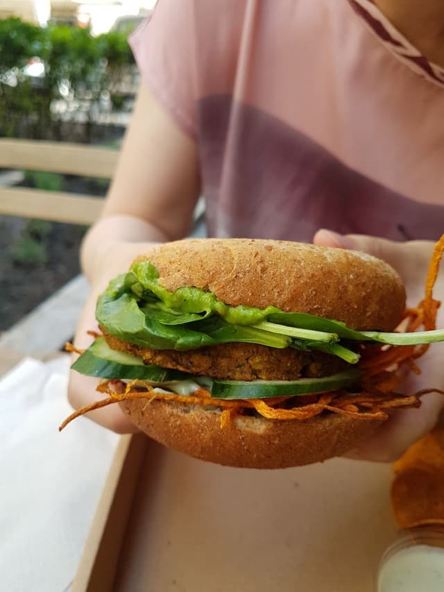 Photo of the dish “Green Pea Burger”