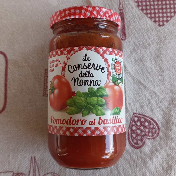 photo of Le conserve della nonna Sugo Pomodoro Al Basilico shared by @anna22 on  17 Apr 2022 - review