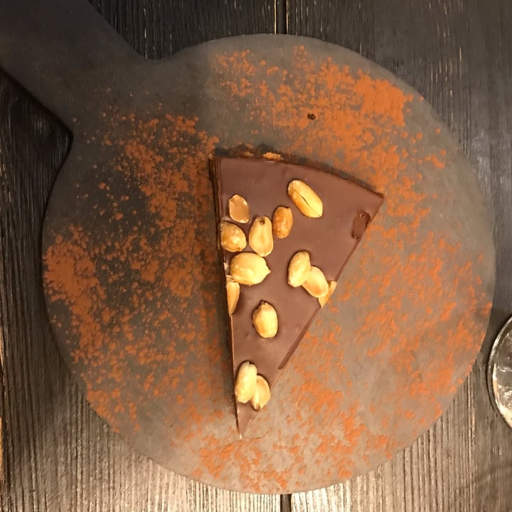 photo of Ao 26 - Vegan food project Chocolate And Peanut Cake shared by @giorgiaf on  23 Jan 2022 - review
