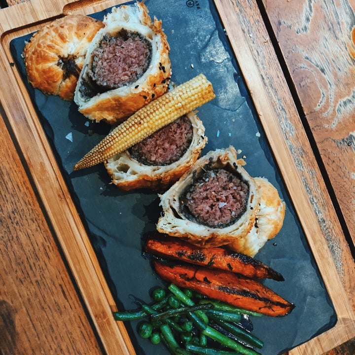 review photo of Bread Street Kitchen Singapore Impossible Wellington shared by @sazzie on 11 May 2019 - review