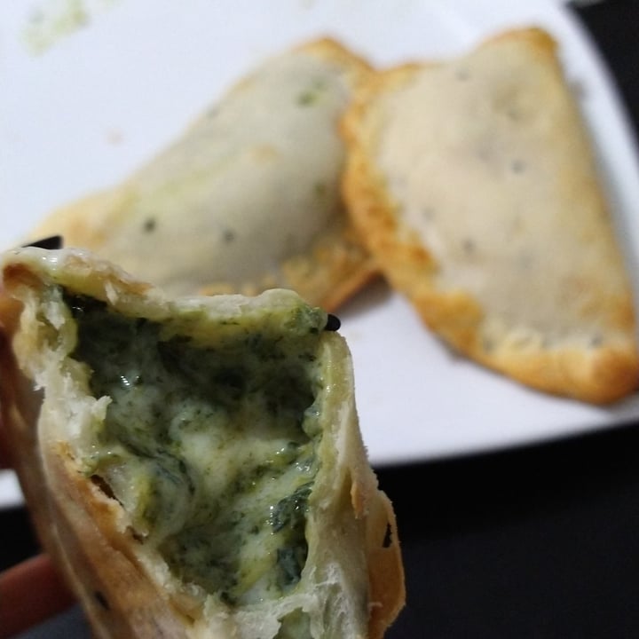 photo of Empanadas De 10 Empanada De Acelga Y Queso Vegana shared by @marysandoval on  09 Oct 2020 - review