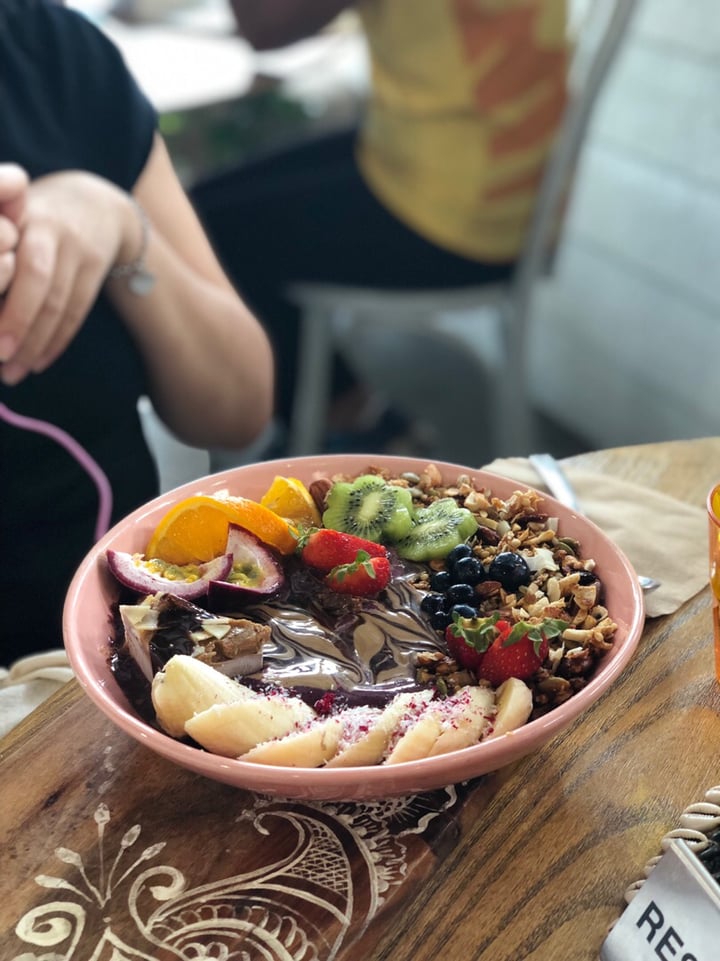 photo of The Cardamom Pod Snickers Açaí Bowl shared by @dilys on  04 Mar 2019 - review