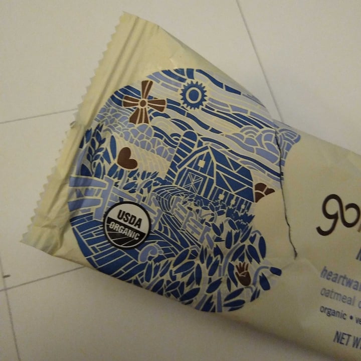 review photo of GoMacro Heartwarming Retreat Oatmeal Chocolate Chip shared by @biancavegan on 10 Jan 2022 - review