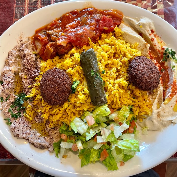 photo of Damascus Grill Vegan Sampler shared by @cig on  16 Dec 2021 - review