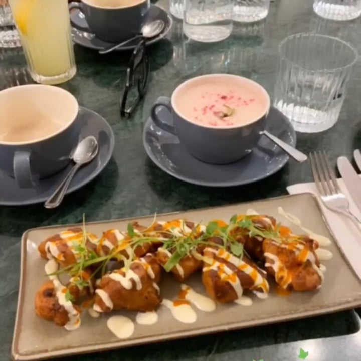 photo of Wild Food Café, Islington Buffalo Wings shared by @helenamarlen on  11 May 2020 - review