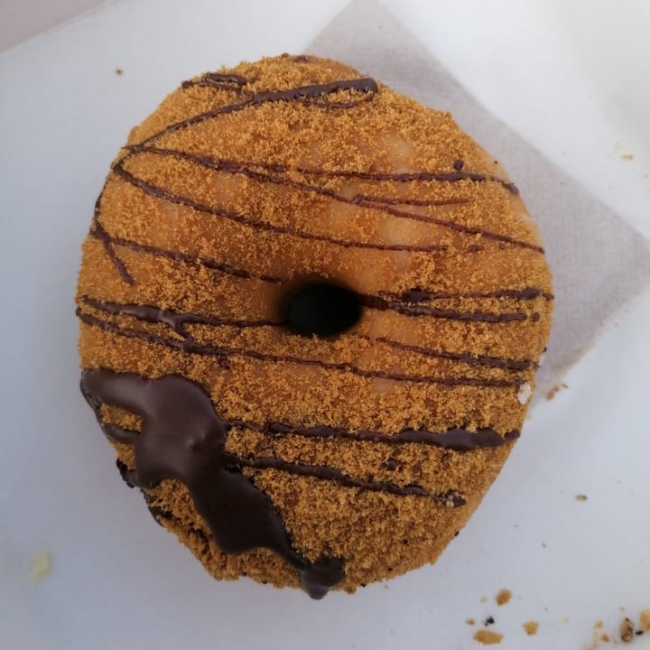 review photo of Delish Vegan Doughnuts Donut Relleno De Crema De Avellana shared by @zzzcos on 11 Mar 2021 - review