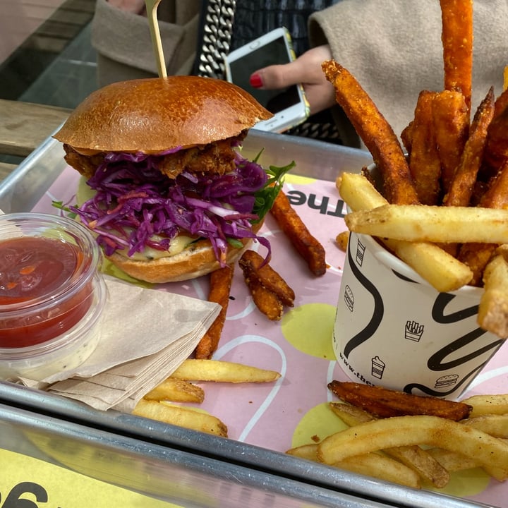 review photo of The Vurger Co Bbq Pork shared by @mla on 18 May 2022 - review