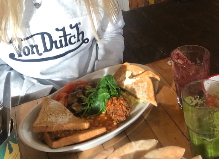 photo of Boston Tea Party Exeter Full Vegan English Breakfast shared by @annabelleblack1 on  01 Apr 2020 - review