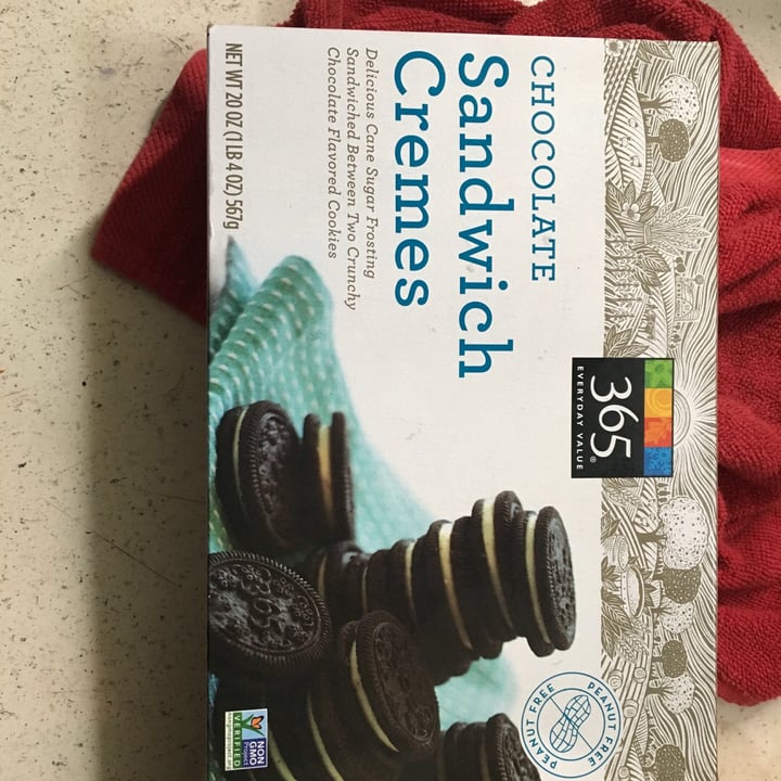 photo of 365 Whole Foods Market Chocolate sandwich cremes shared by @purplecrystal55 on  17 Oct 2019 - review
