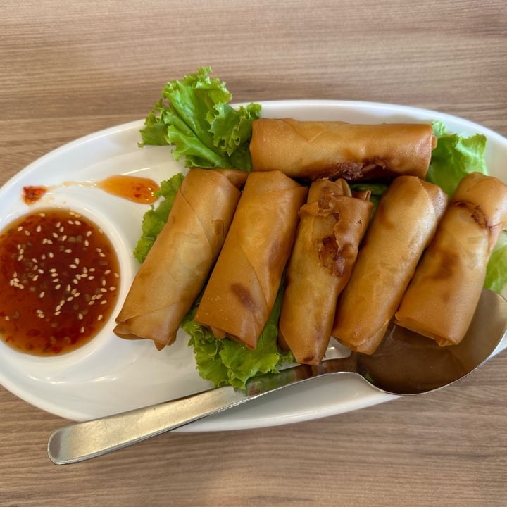 photo of Yes Natural Restaurant Mini Spring Rolls shared by @piggy-egg on  27 Dec 2022 - review
