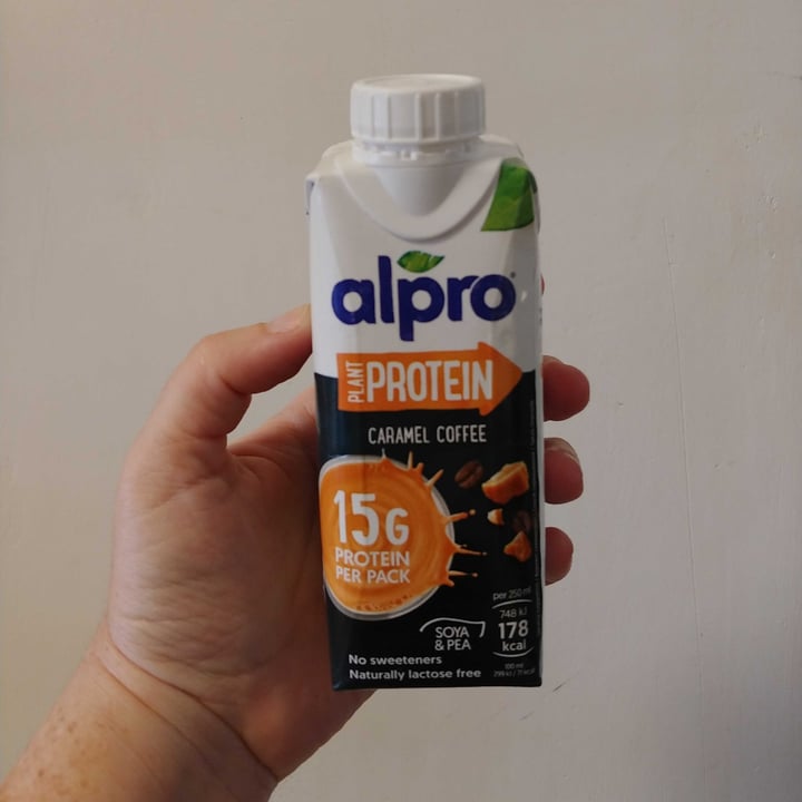 photo of אלפרו משקה סויה בטעם קפה וקרמל shared by @billiejeankeren1 on  10 Nov 2022 - review