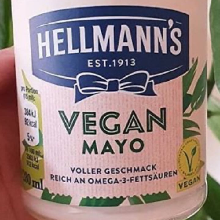 photo of Hellmann’s Hellman’s Vegan Mayonnaise shared by @fischauge61 on  25 May 2020 - review