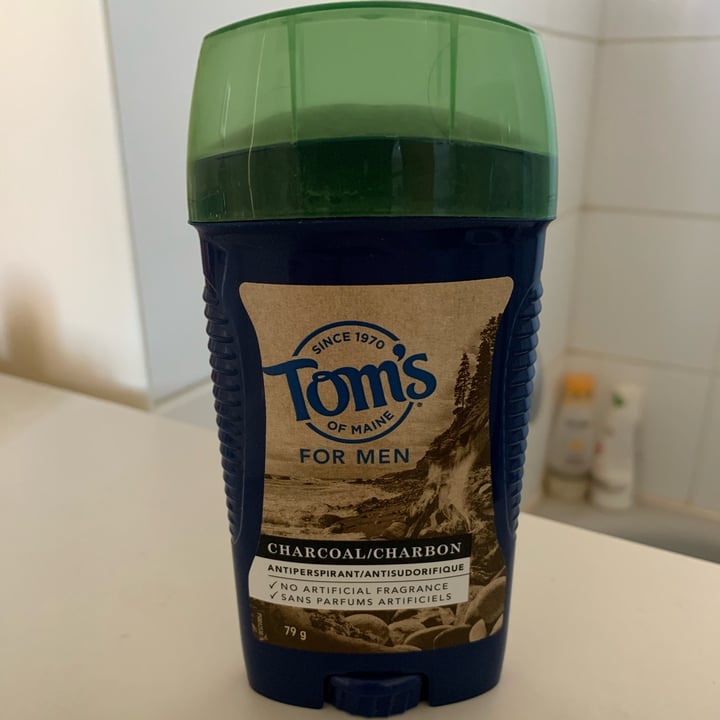 photo of Tom's of Maine Charcoal Antiperspirant shared by @veganqueenofmontreal on  12 Dec 2021 - review