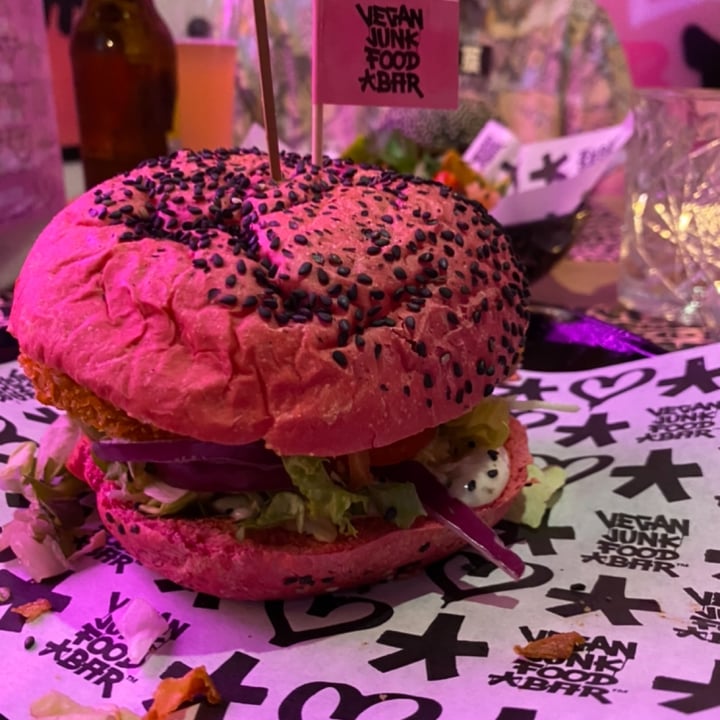 photo of Vegan Junk Food Bar Daddy Burger shared by @melissazara on  10 Mar 2022 - review