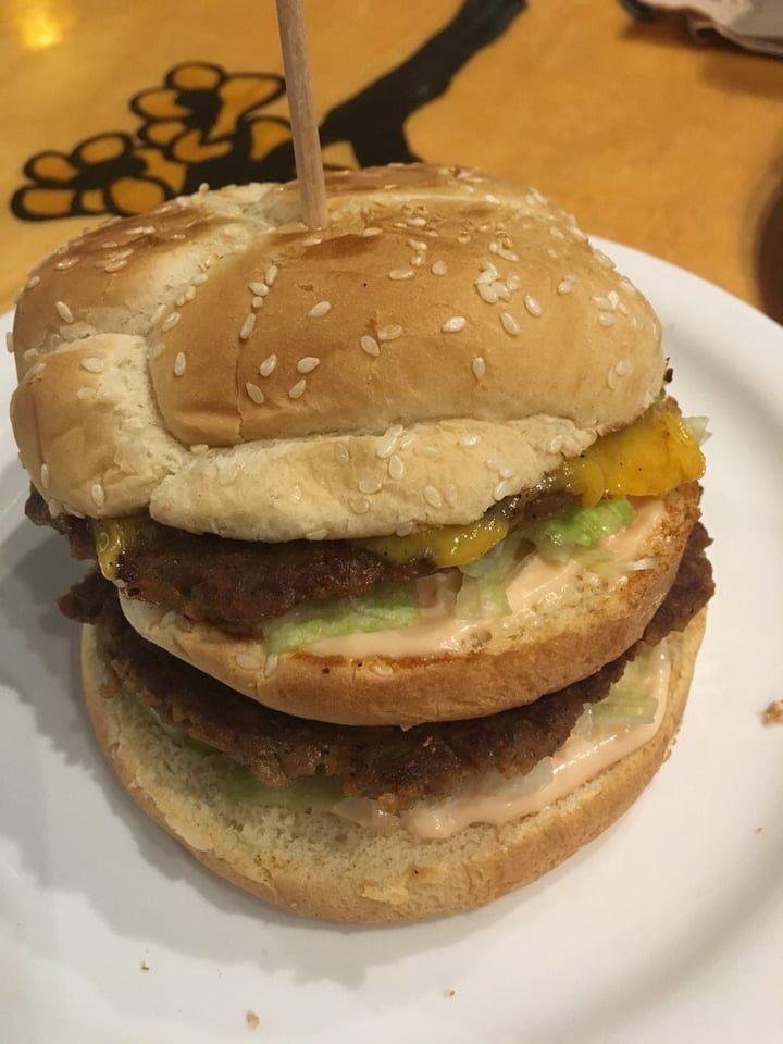 photo of Green New American Vegetarian Big Wac shared by @vegancellist on  26 Oct 2018 - review