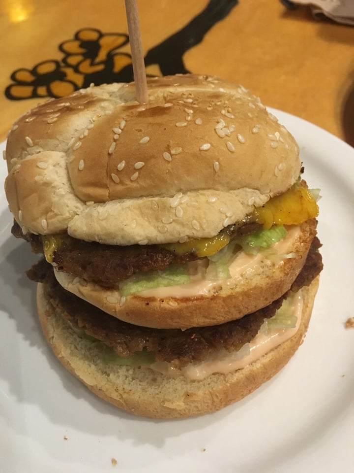 review photo of Green New American Vegetarian Big Wac shared by @vegancellist on 26 Oct 2018 - review