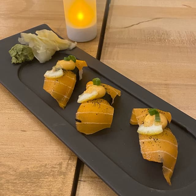 Foto del piatto “Zalmon - Sushi Pieces”