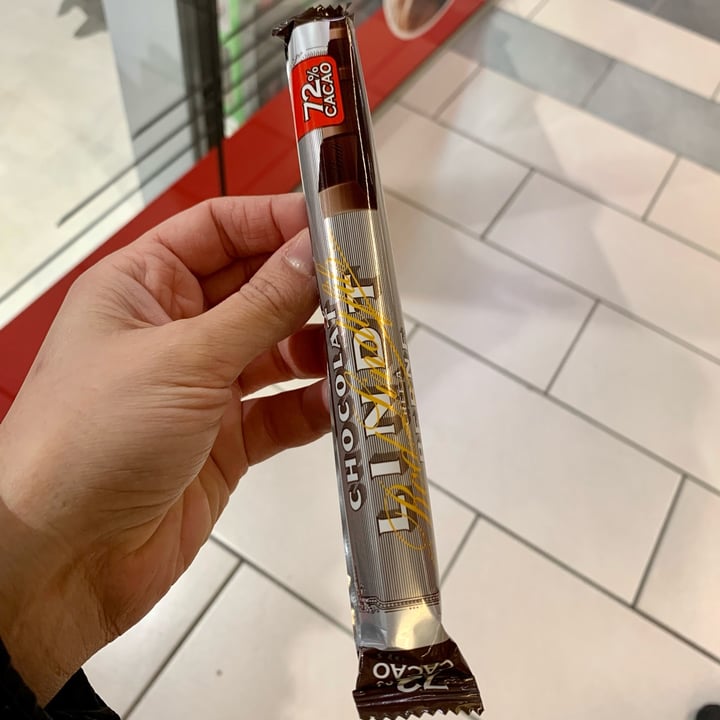 photo of Lindt Cioccolato Extra Fondente 72% di Cacao shared by @adele91m on  07 Dec 2021 - review