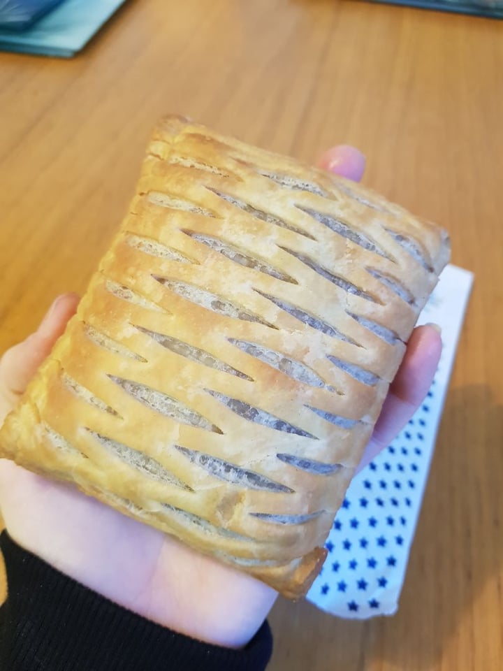photo of Greggs Vegan Stake Bake shared by @alicesabrina on  04 Jan 2020 - review