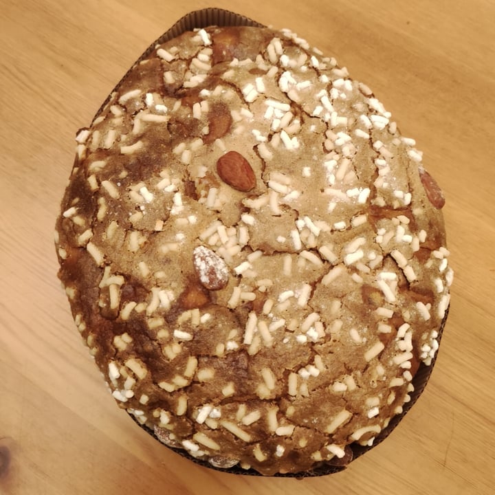 review photo of MilanoVeg Il dolce di Pasqua shared by @cyanistes on 14 May 2022 - review
