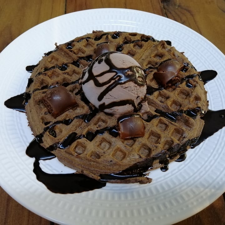photo of The Vegan Chef Umhlanga Decadent chocolate waffle shared by @romyne on  04 Oct 2021 - review