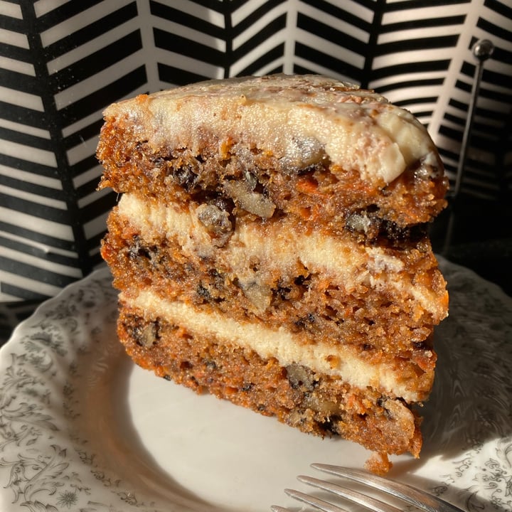 photo of Let it V - Delivery & Take Away Carrot cake shared by @sailorlegumbre on  13 Jun 2021 - review