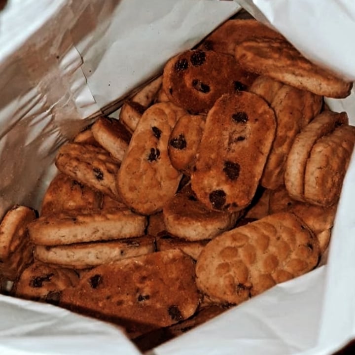 photo of Delicias de la Nonna Galletita de avena y chips con mani shared by @milagrosgarcia on  27 Jun 2021 - review
