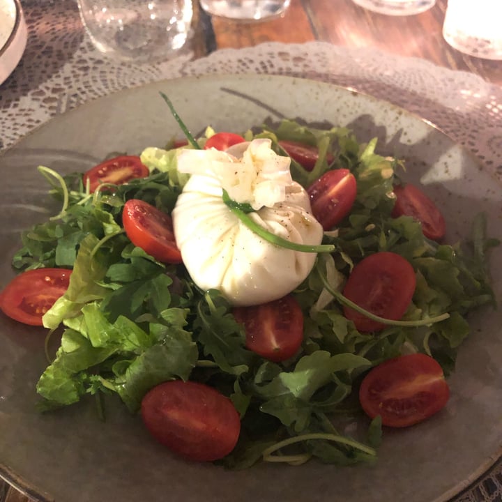 photo of MOON - Move Ortigia Out of Normality Burrata shared by @franciiotto on  16 Aug 2022 - review