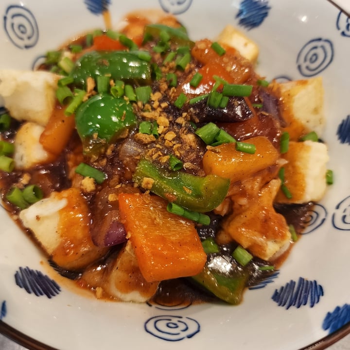 photo of Urban Fresh Vegetarian Kitchen Sweet and Sour Tofu shared by @teamaldous on  13 Dec 2022 - review