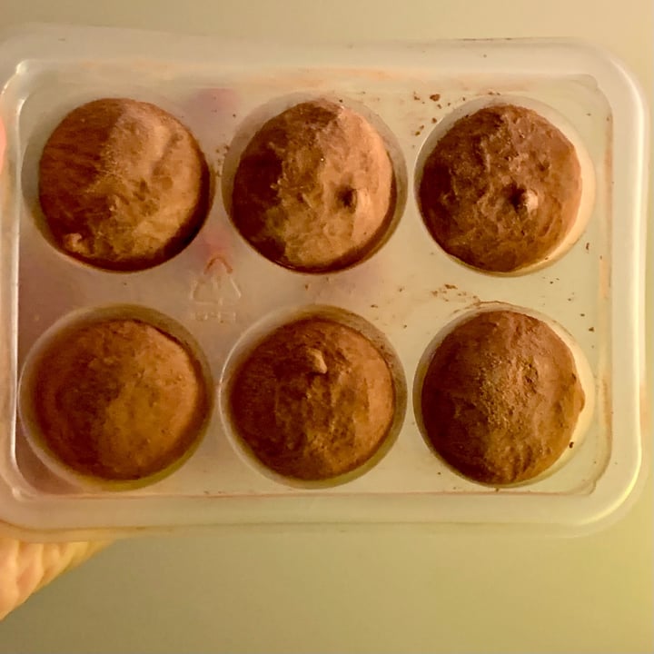 photo of Little Moons Belgian chocolate & hazelnut mochi shared by @drteetee on  23 Mar 2022 - review