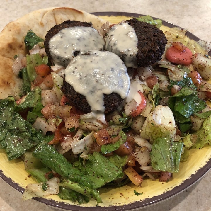 review photo of Papouli's Mediterranean Cafe and Market Fattoush Salad shared by @ladyhellion on 10 Nov 2022 - review