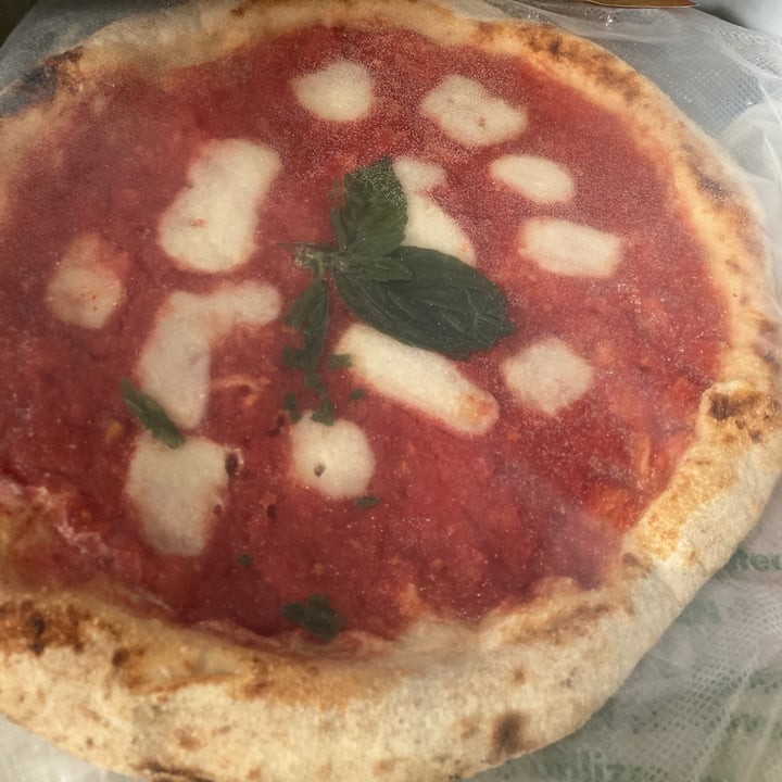 photo of Nòna Ninì Vegan Home Restaurant Pizza margherita shared by @soleiljaune on  04 Apr 2022 - review